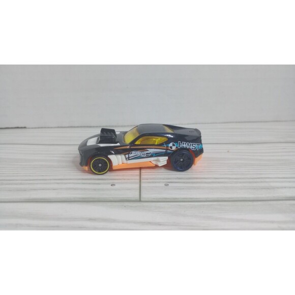 Mattel Hot Wheels 2010  Twininduction Car Black Diecast - Picture 2 of 7